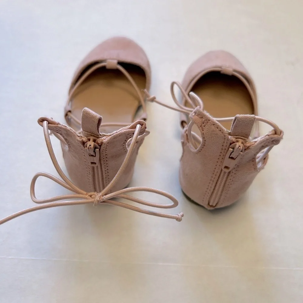 Old Navy baby girl lace up pink ankle ballet flats in Size‎ 5.  E